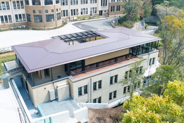 神戸女学院　小林季子記念館
